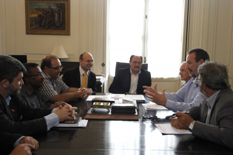 Governador Jos� Ivo Sartori se reuniu com integrantes da Central de Trabalhadores do Brasil no Piratini 